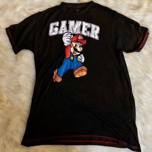New Super Mario Gamer T-shirt Large